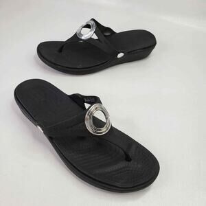 Crocs Sanrah Silver Ring Wedge Sandals Flip Flops Black Women’s Size 11